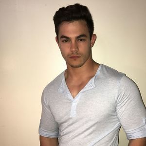 Meet your Posher, Justin